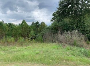 Montrose Rd, Raeford, NC 28376