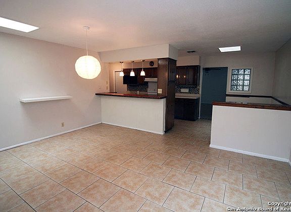 3rd image of 5923 Forest Mill St