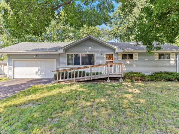 4657 Oregon Ave N, New Hope, MN 55428