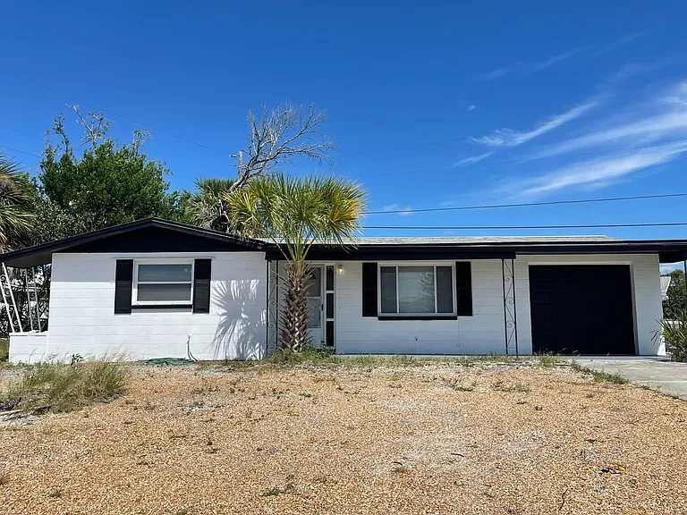 1130 Powersong St — Photo 4