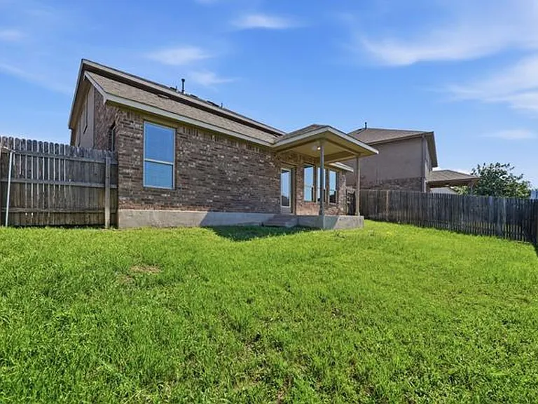 613 Longhorn Cavern Rd — Photo 36