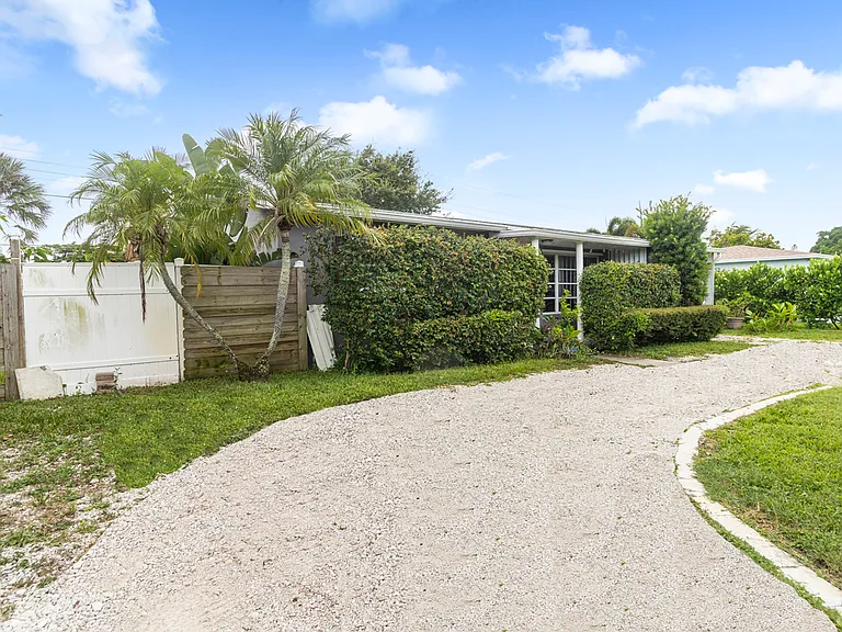 Foresteria Dr — Photo 6