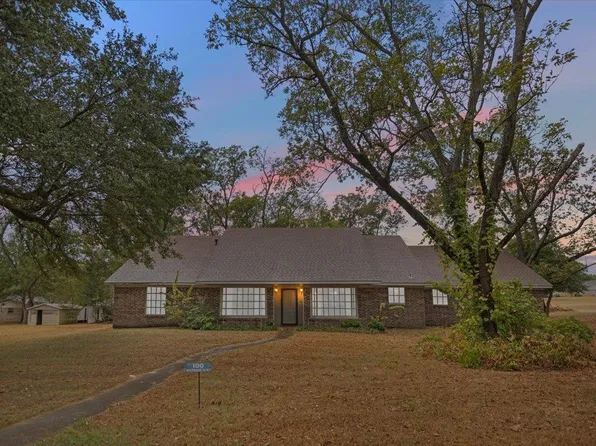 100 Westwood Pkwy, Naples, TX 75568