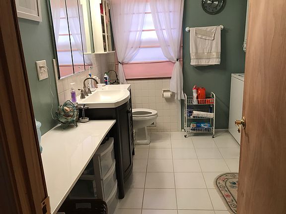 Newly remodeled bath