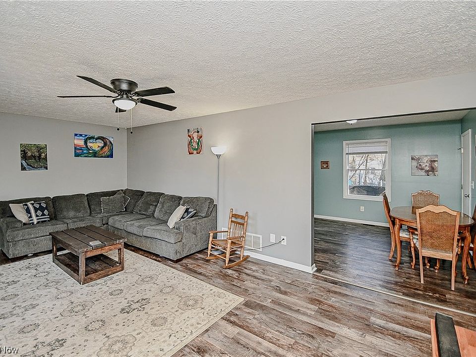 2626 Monroe St, Lakemore, OH 44250 Zillow