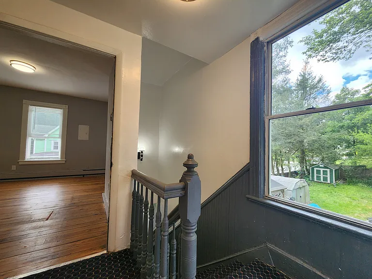 15 Lake Ave #B — Photo 7