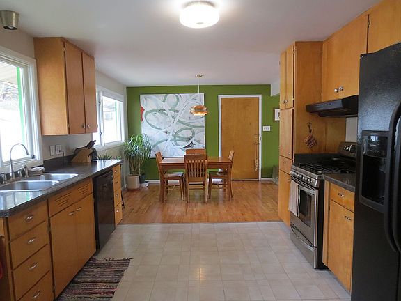 4th image of 2501 Duncan Dr