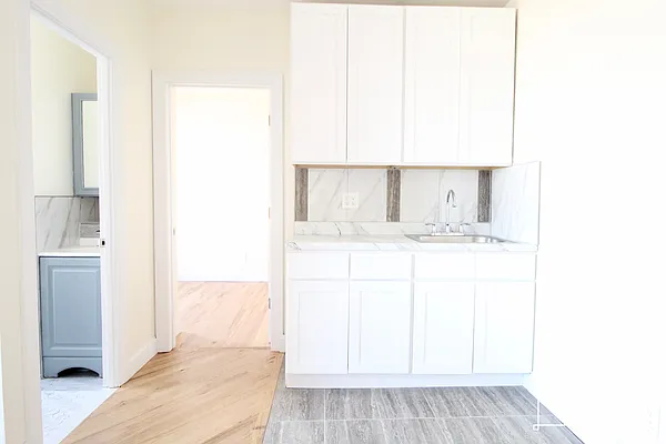 Rented by Grand & Co. | media 29