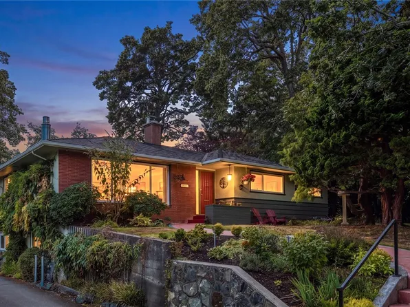 2083 Renfrew Rd, Oak Bay, BC V8P 1S3
