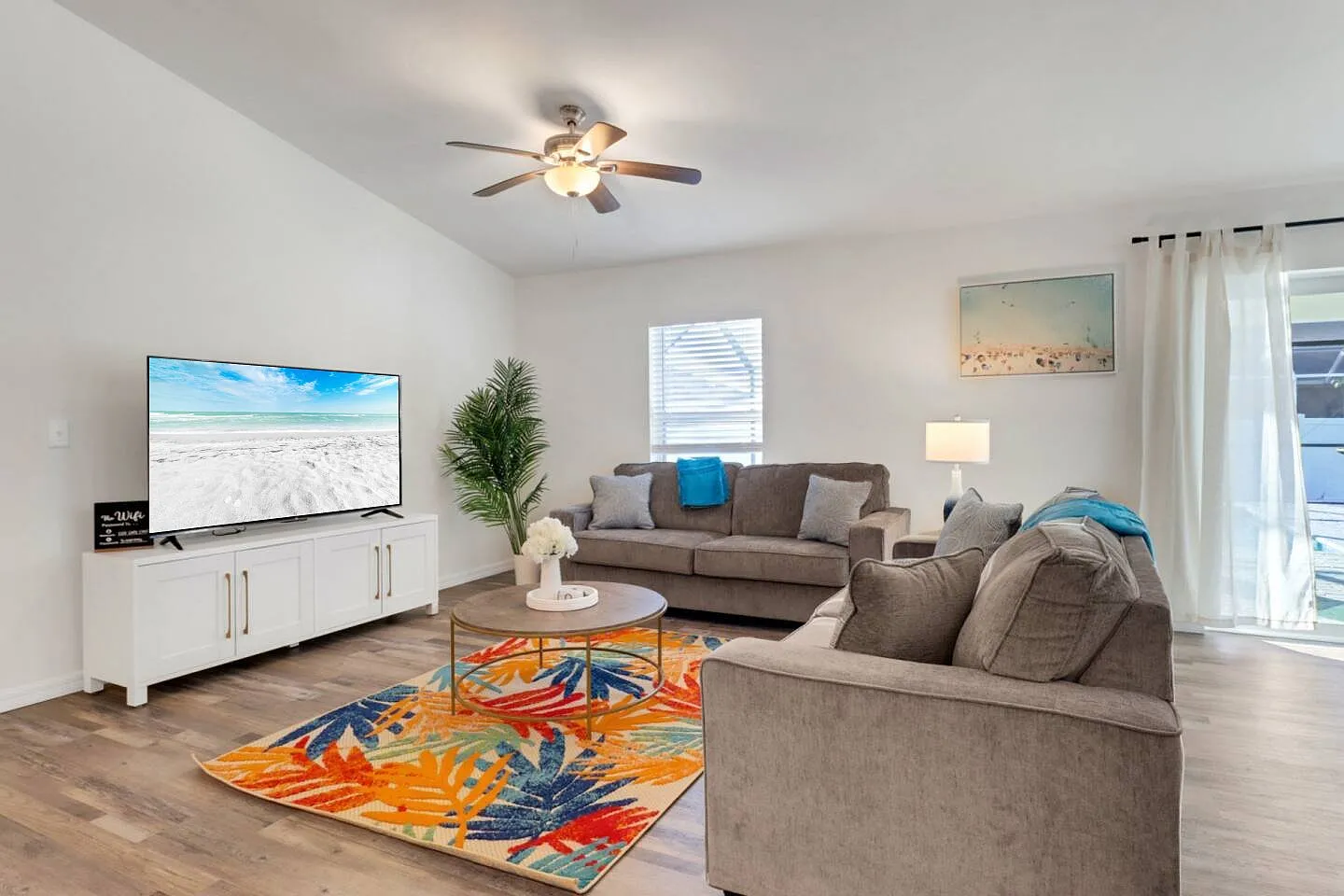 4 bed, 1767 sqft, $4,000 — Photo 2