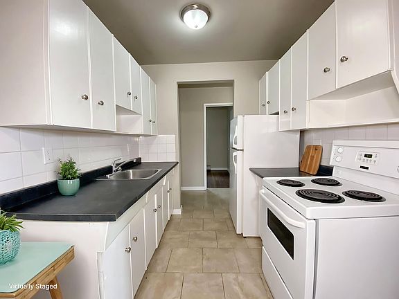 4th image of 11906 104th St NW #506157
