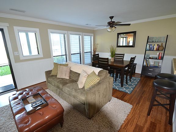 3rd image of 75 Dockside Cir Unit 304