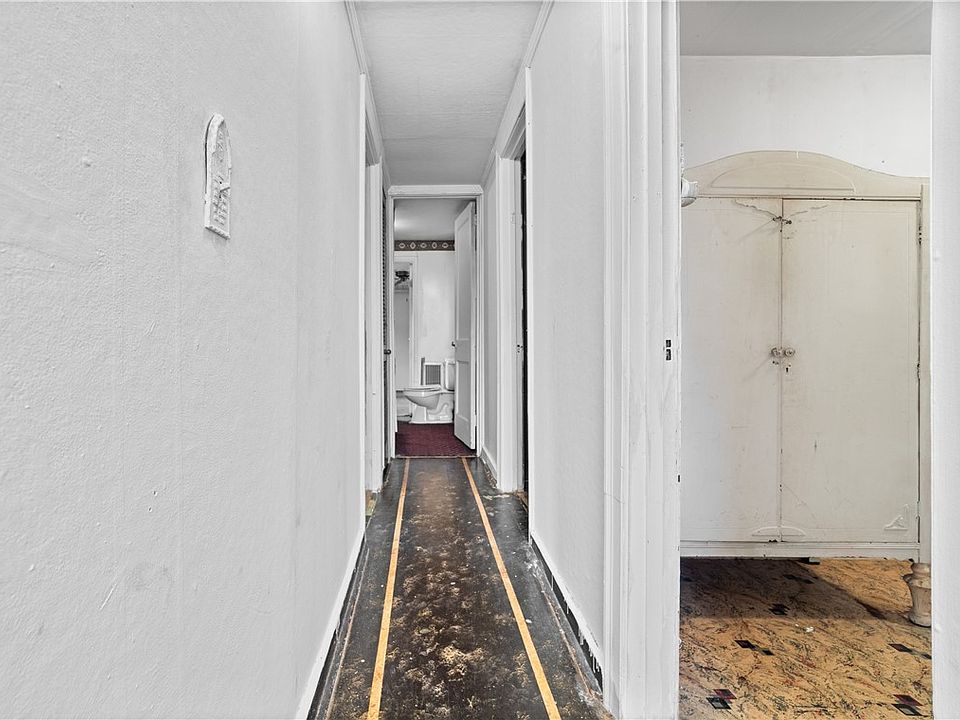 19th image of 123 Lincoln St