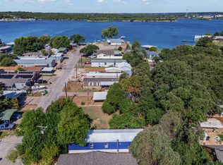 6525 Blue Water Ct, Granbury, TX 76049