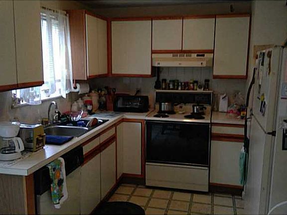 2nd image of 2703 Pinewood Dr #2703