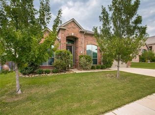 3929 Hunter Peak Rd, Roanoke, TX 76262