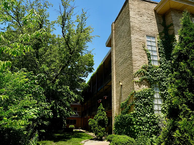 1404 W Estes Ave #2A — Photo 13