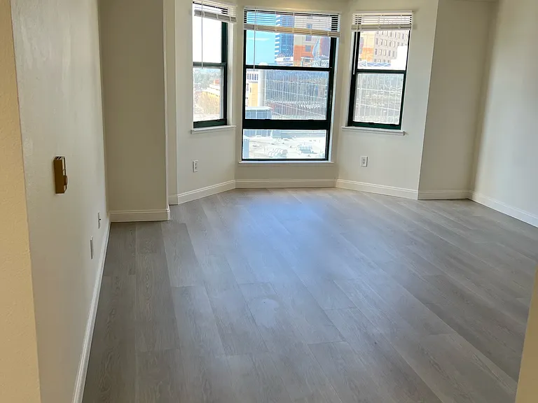 988 Franklin St #911 — Photo 6