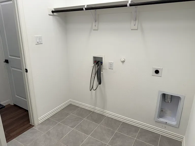 2308 Wheatgrass Way — Photo 9