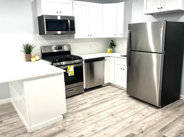 48 Spruce St #106, Ridgefield Park, NJ 07660