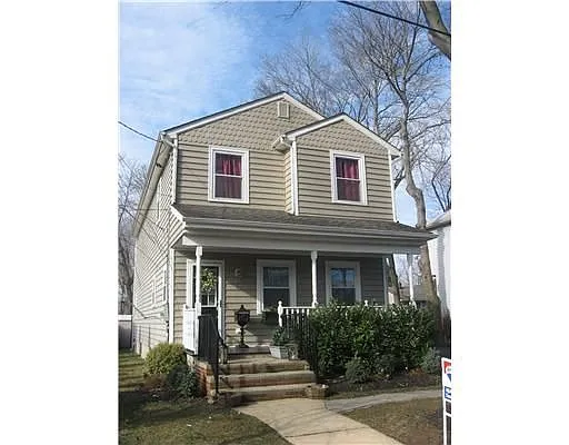 185 Cutter Ave photo 1