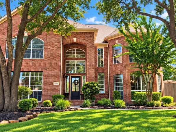 17402 Memorial Trace Dr, Spring, TX 77379