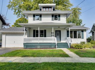 569 N German St, Mayville, WI 53050