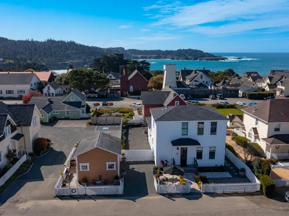 45045 Calpella Street, Mendocino, CA 95460