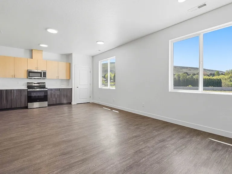 The Ridge Townhomes — Photo 9