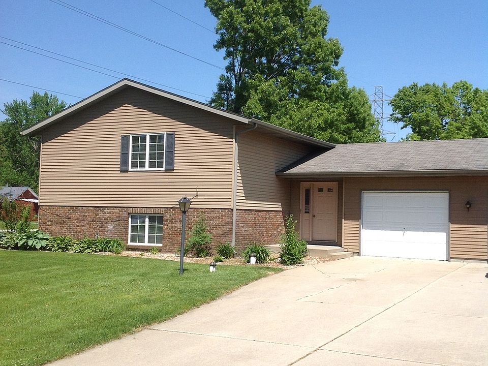 1st image of 52314 Country Ct #52314