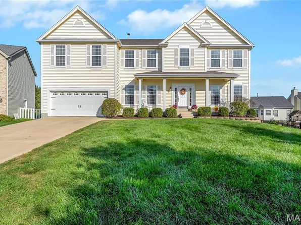 318 Copper Tree Ct, O'Fallon, MO 63368