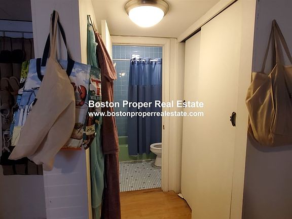323 Beacon St. #1 Boston - Back Bay Unit Photo 4 (3)