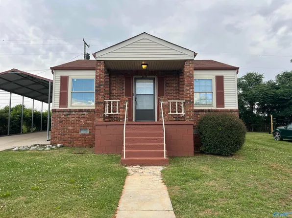 2310 Hammonds Ave NW, Huntsville, AL 35816