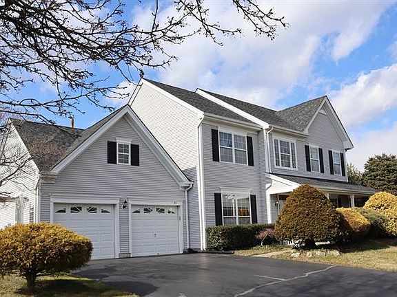 3rd image of 86 Evesboro Ln