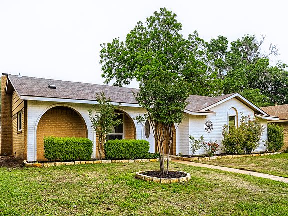 2nd image of 2129 Richbrook Dr