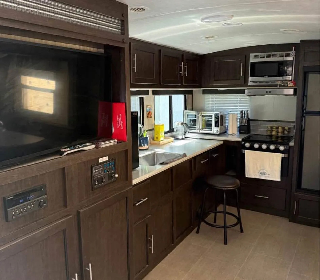 1 bed, 500 sqft, $1,350 — Photo 1