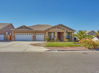 13904 Rosemary St, Hesperia, CA 92344