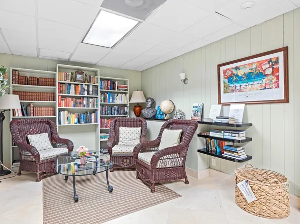 5600 N Flagler Drive #305, West Palm Beach, FL 33407