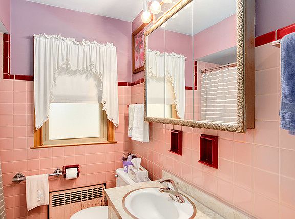 5th image of 5328 W Sunnyside Ave
