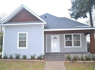 1009 S Armstrong Ave, Denison, TX 75020