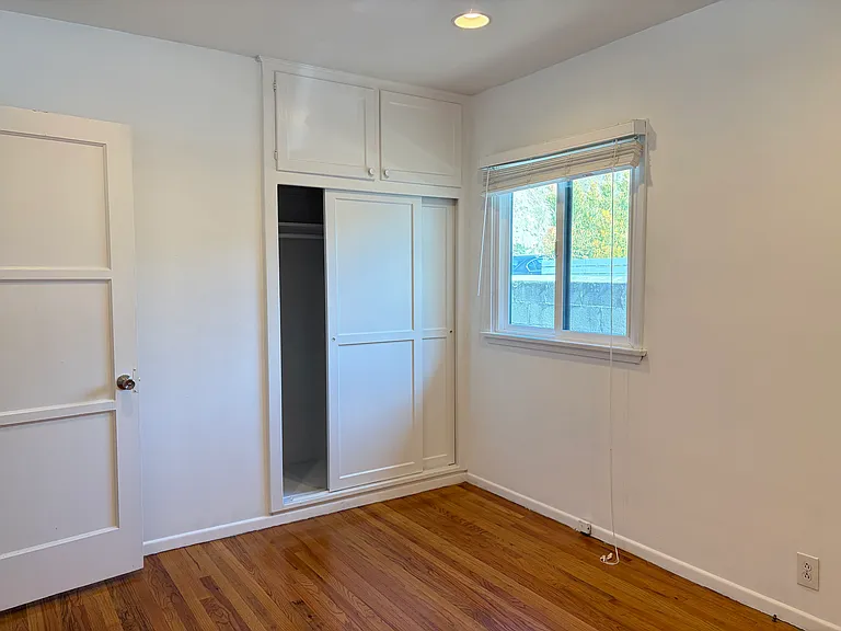 2297 Glendale Blvd #A — Photo 10