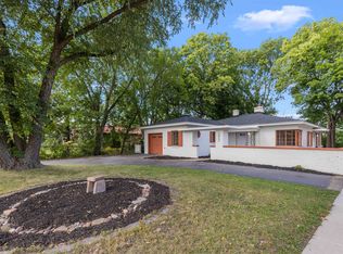 1822 E State St, Rockford, IL 61104