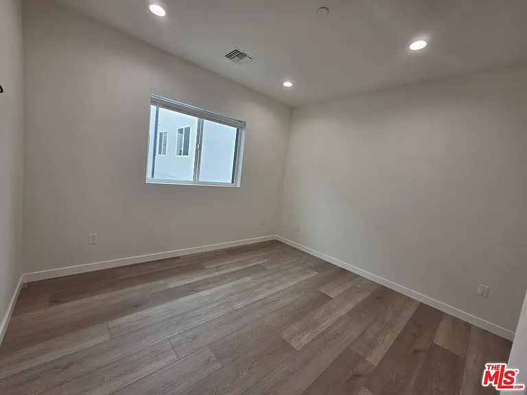 6748 Ben Ave — Photo 12