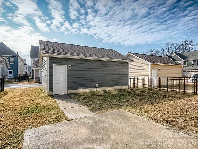 8123 Cornhill Ave — Photo 25