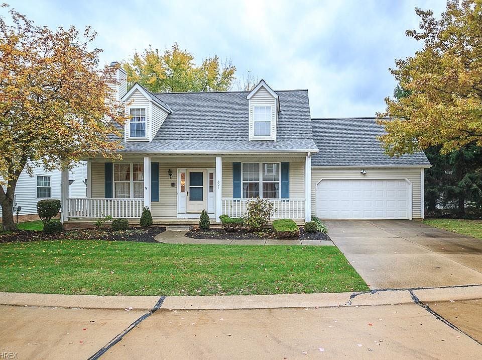 1st image of 801 Pebblebrook Dr