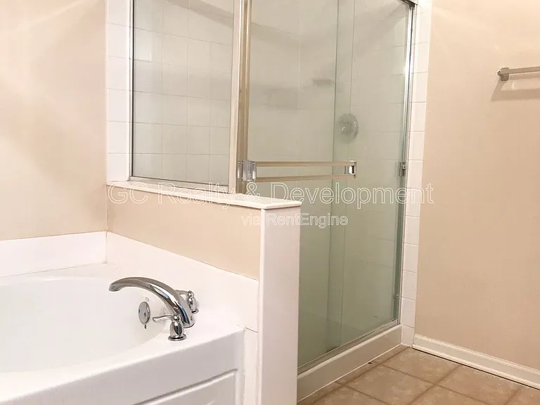 922 Kings Canyon Dr — Photo 18