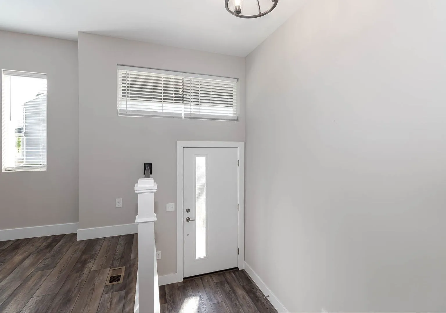 *Coming Soon* Mechanicsburg School District Town Home For Rent, 3 Bedrooms 2 Full Bathrooms And A... — Photo 4