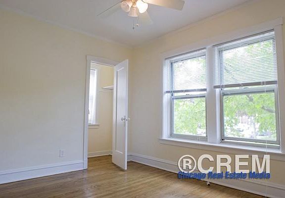 5th image of 1557 W Fargo Ave #3R