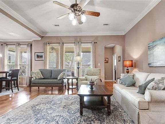 4th image of 3910 Latinne Ln
