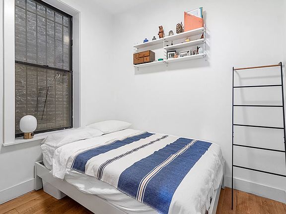 5th image of 453 W 54th St APT 4B